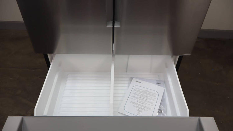 Bosch 100 Series 36" Freestanding French Door SS Smart Refrigerator B36FD10ENS