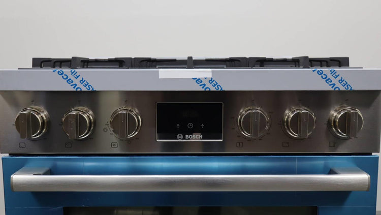 Bosch 30" 5 Burner 3.6 Cu.ft SS Freestanding Gas  800 Series Range HGS8055UC