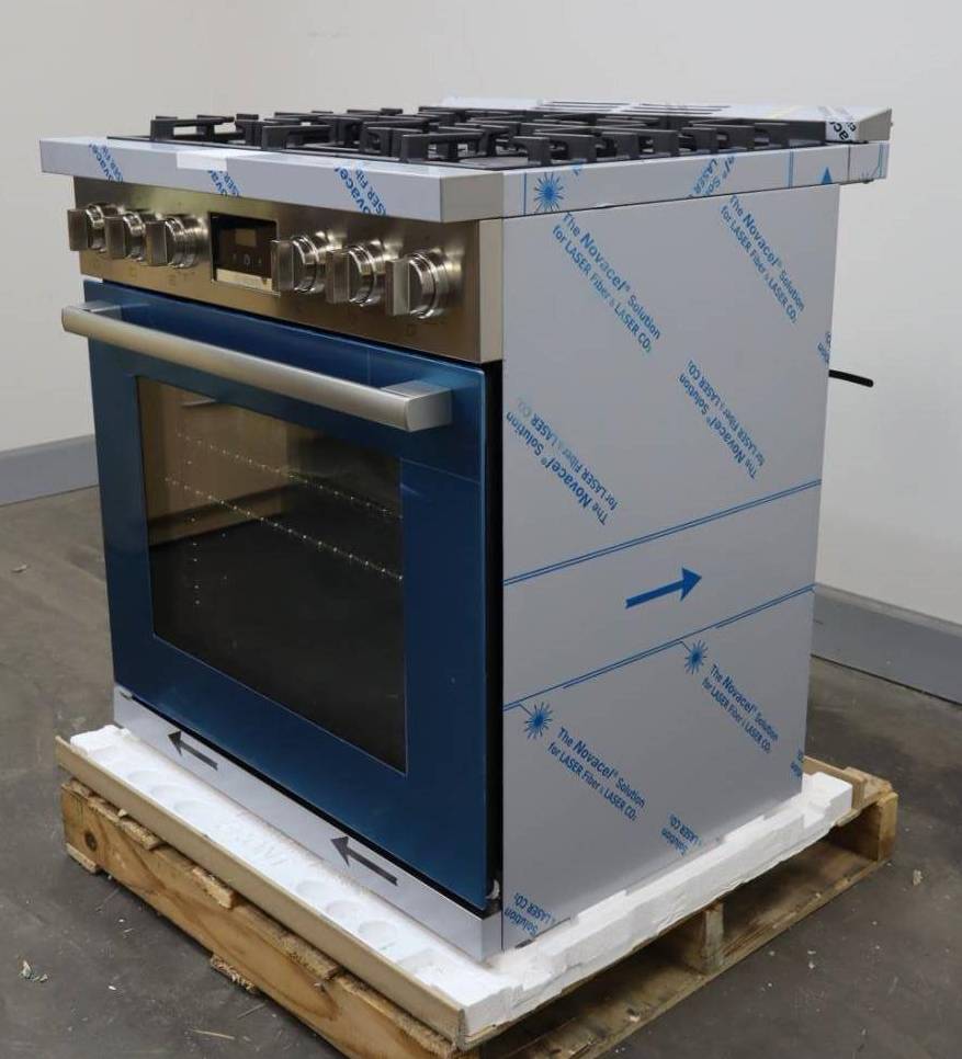 Bosch 30" 5 Burner 3.6 Cu.ft SS Freestanding Gas  800 Series Range HGS8055UC