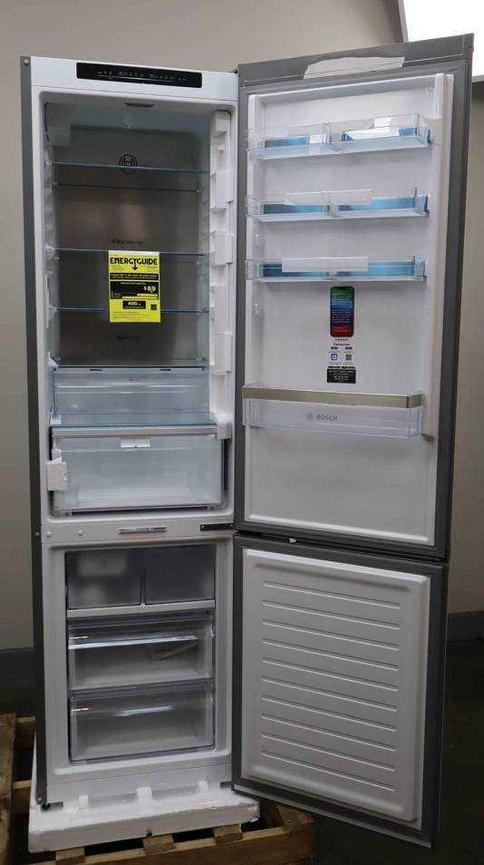 Bosch 800 Series 24" Freestanding Bottom Freezer Smart Refrigerator B24CB80ESW