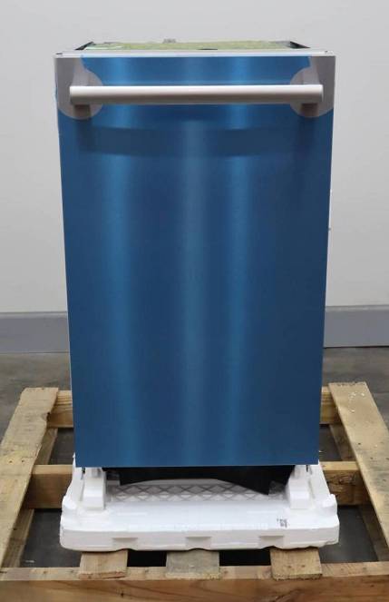 Bosch 18" 800 Series Integrated Smart Aquastop ADA 44dB Dishwasher SPX68B55UC