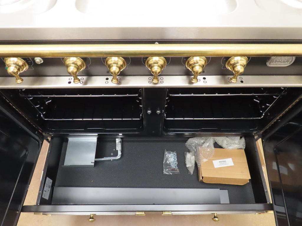 La Cornue CornuFe 110 C1NF 43" Matte Black Freestanding Dual Fuel Range 5 Burner