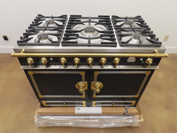 La Cornue CornuFe 110 C1NF 43" Matte Black Freestanding Dual Fuel Range 5 Burner