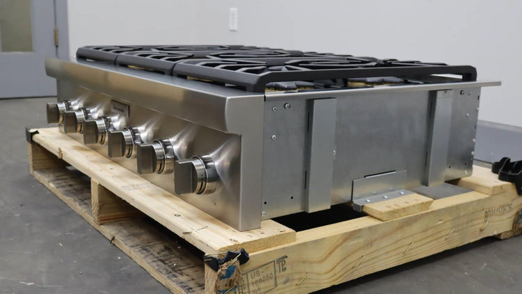 Thermador 36" Stainless 6 Sealed Burner Professional Series Gas Rangetop PCG366W
