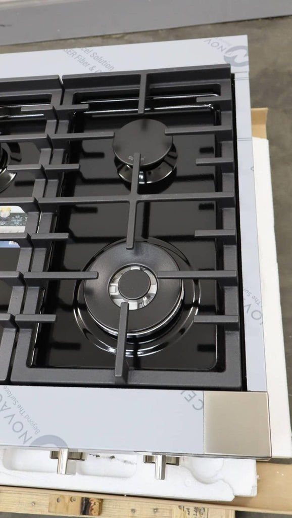 Bosch 800 Series 36" Gas Rangetop Stainless Steel 6 Sealed Burners RGM8658UC