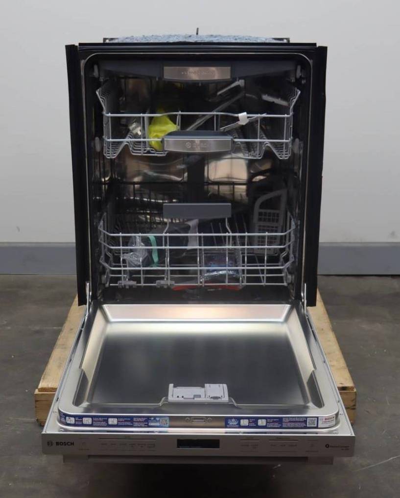 Bosch 24" SS Fully Integrated Built-In 800 Series Smart Dishwasher SHX78CM5N