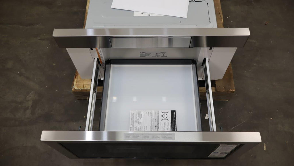Bosch 800 Series 30" Tilt Display 1.2 Cu.Ft. Smart Microwave Drawer HMD8054UC