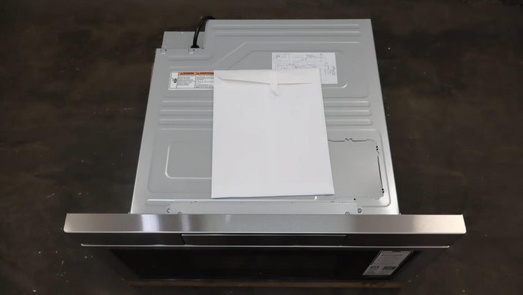 Bosch 30" Tilt Display 1.2 Cu.Ft. 800 Series Smart Microwave Drawer HMD8054UC