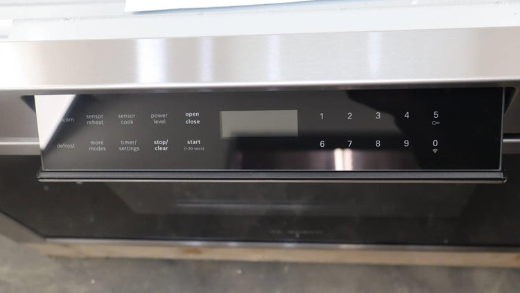 Bosch 30" Tilt Display 1.2 Cu.Ft. 800 Series Smart Microwave Drawer HMD8054UC