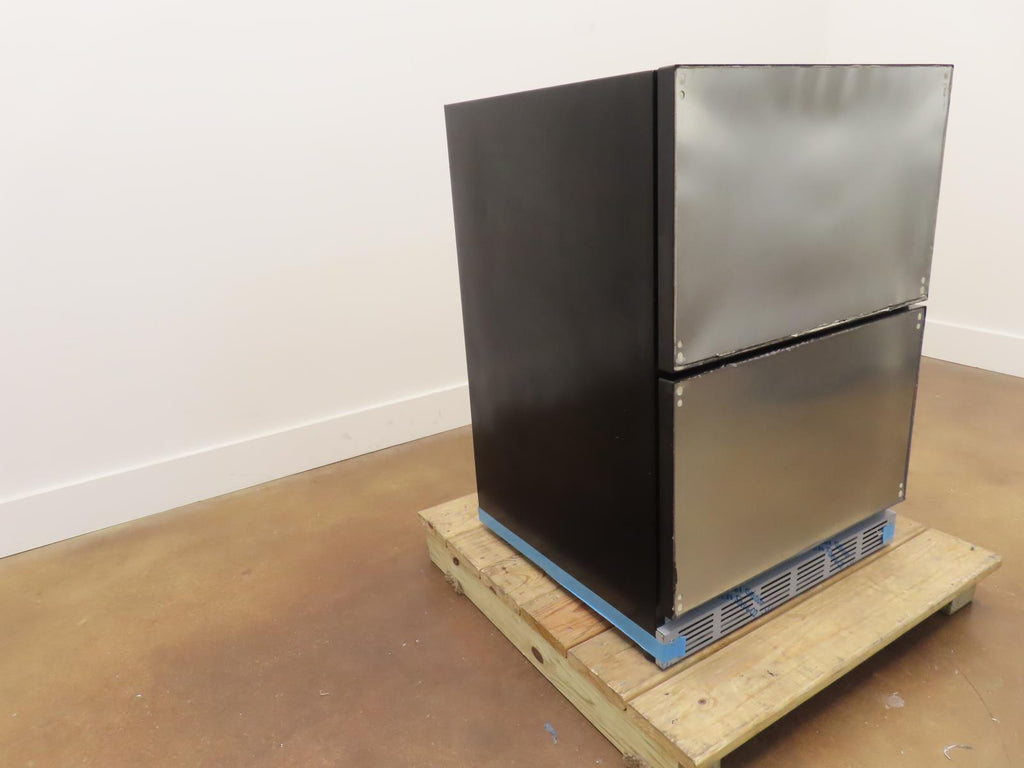 Thermador Freedom Collect. T24UR905DP 24" 4.4 Cu.Ft Panel R. Refrigerator Drawer