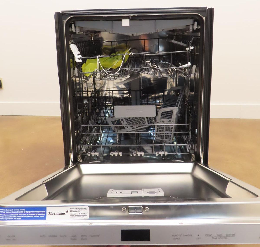 Thermador Sapphire Series DWHD660EPR 24" Fully Integrated Smart Dishwasher