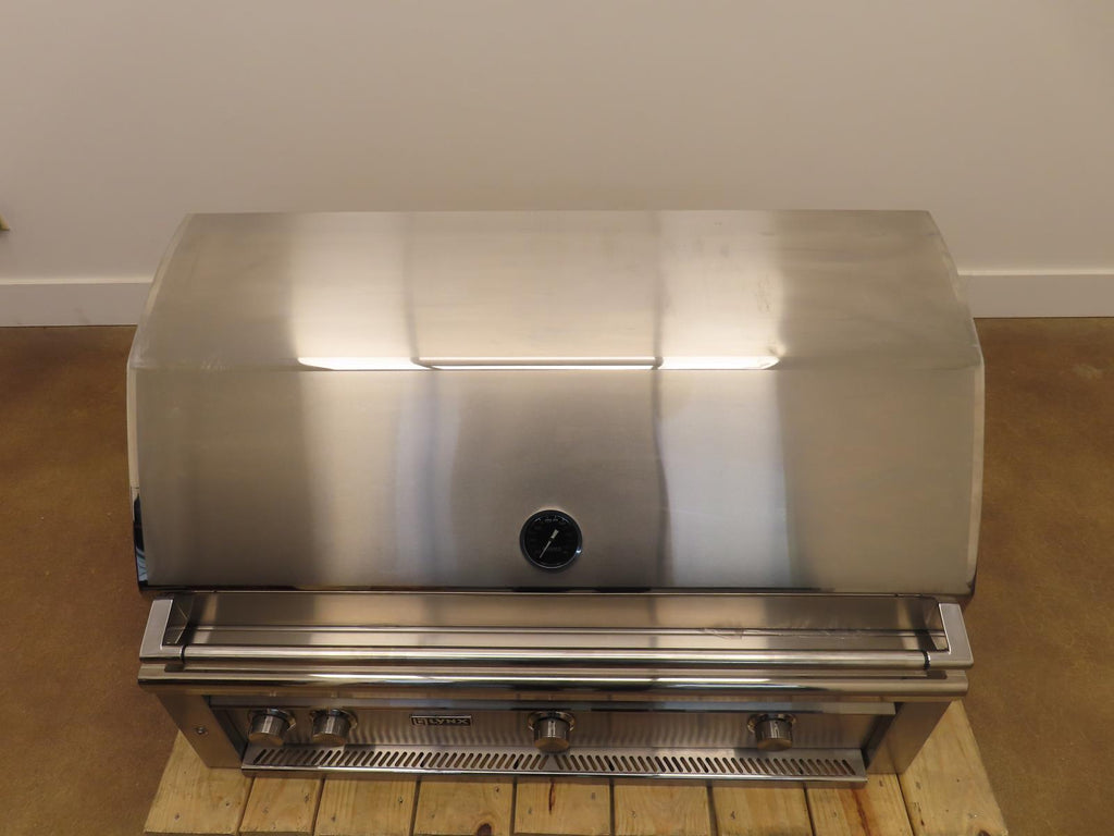 Lynx L42ATRNG 42" SS 1,200 sq.in. Cooking Surface Built-In Natural Gas Grill IMG