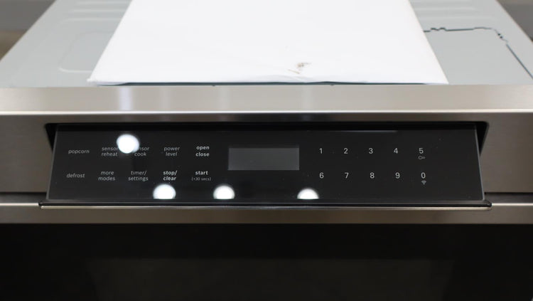 Bosch 30" Tilt Display 1.2 Cu.Ft. Smart 800 Series Microwave Drawer HMD8054UC