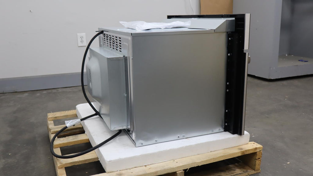 Bosch 800 Series 30" SpeedChef  True Convection Sensor Cook SS Oven HMC80152UC