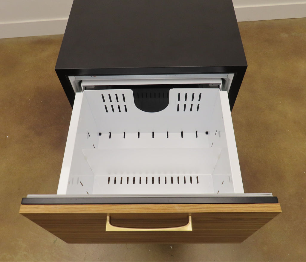 XO XOU24RDO 24" Built-In Under-Counter Beverage Refrigerator Drawers