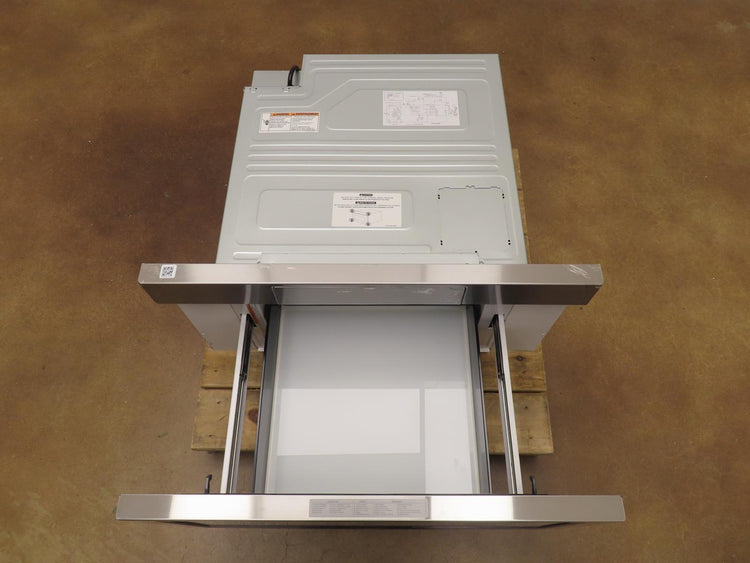 Bosch 800 Series HMD8054UC 30" Tilt Display 1.2 Cu.Ft Smart Microwave Drawer