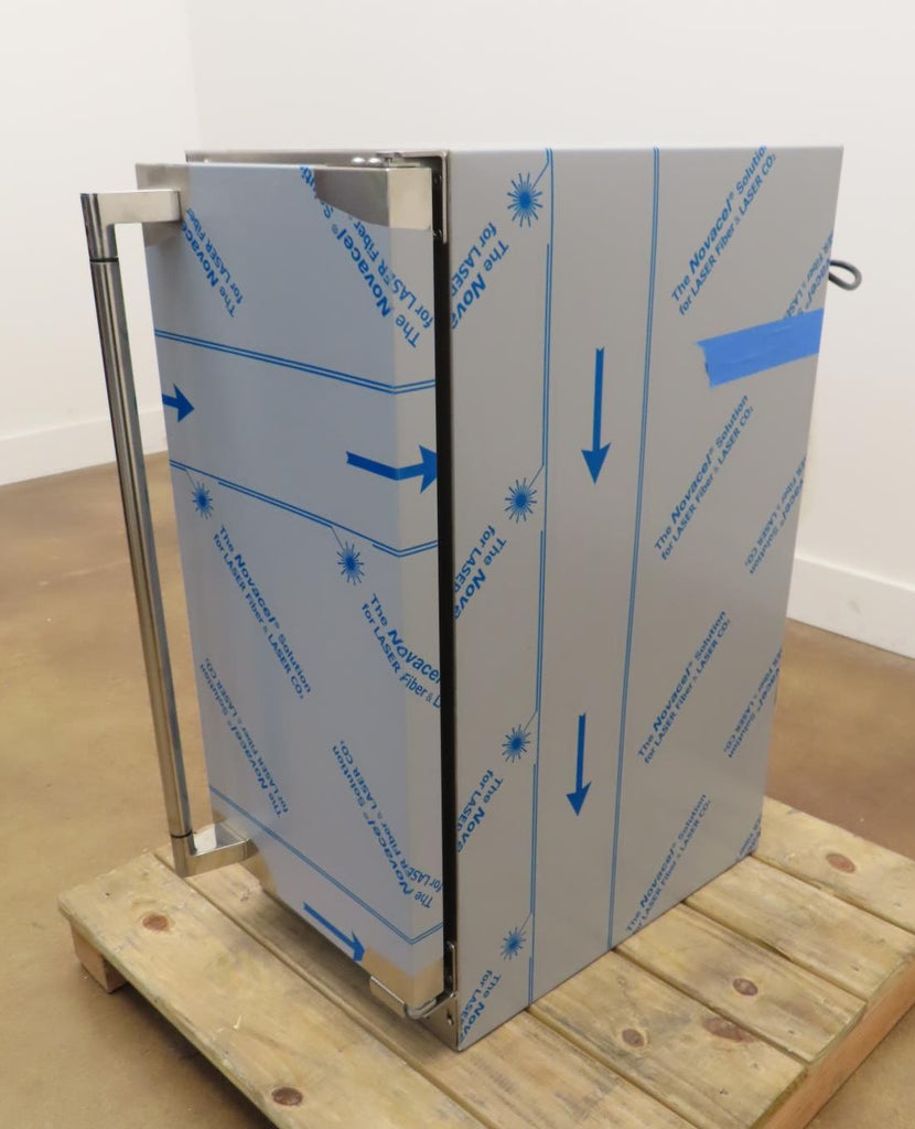 Lynx LN15ICE 15" Built-In Clear Ice Maker 39 lbs Daily Ice Production Outdoor