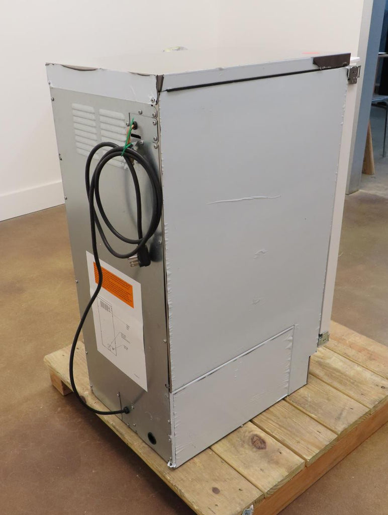 Viking Professional Series FGNI515 15" Gravity Drain PanelReady Nugget Ice Maker