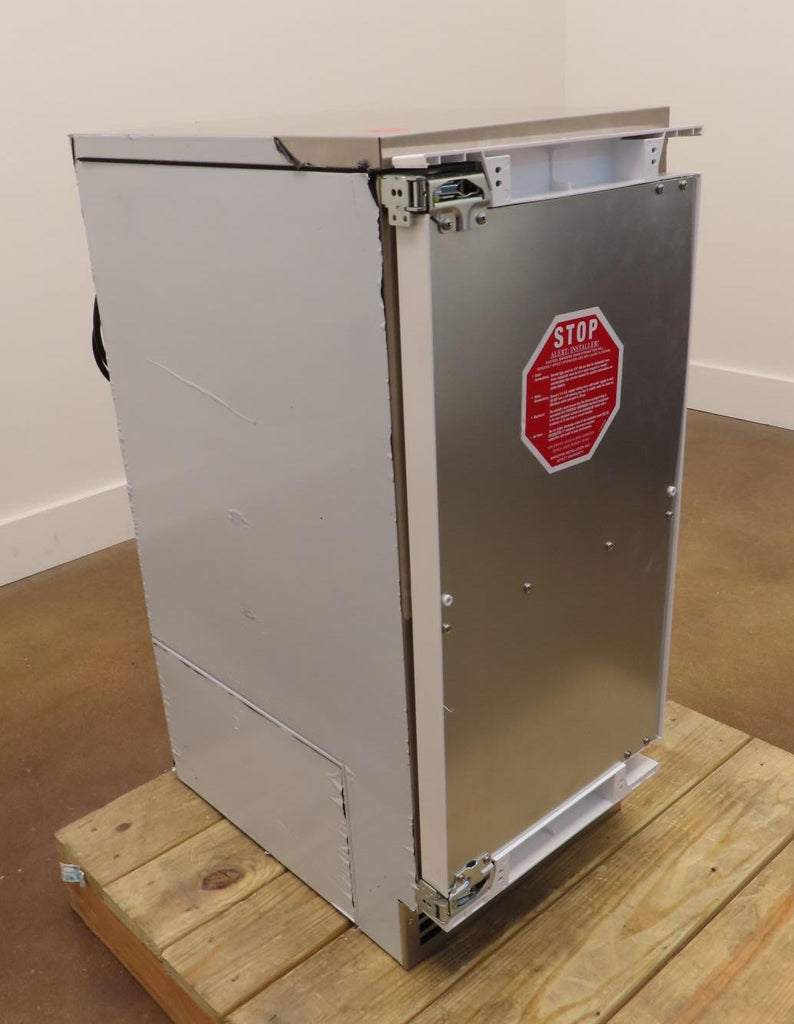 Viking Professional Series FGNI515 15" Gravity Drain PanelReady Nugget Ice Maker