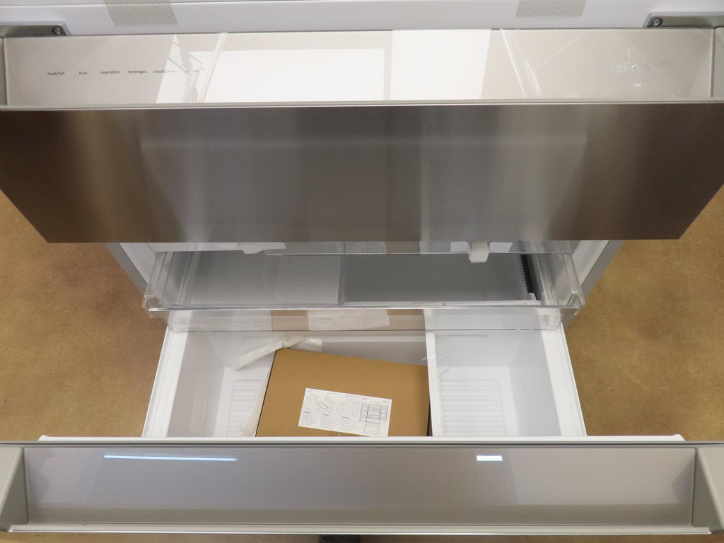 Bosch 800 Series B36CL80ENS 36" Counter Depth French Door Refrigerator S. Steel