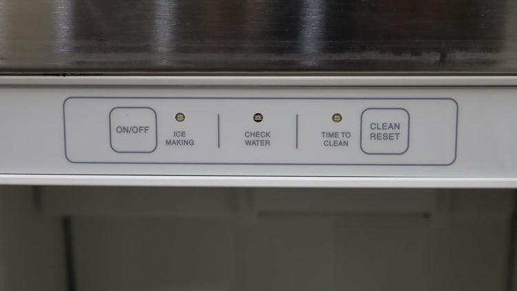 Viking Professional Series15" Gravity Drain Panel R Nugget Ice Maker FGNI515