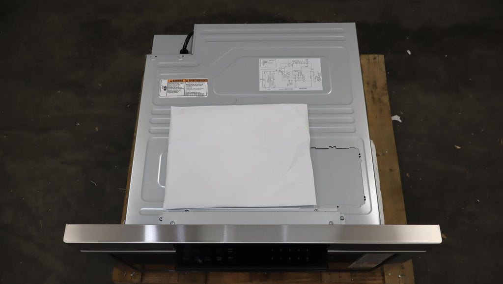 Bosch 30" 800 Series Tilt Display 1.2 Cu.Ft. Smart Microwave Drawer HMD8054UC