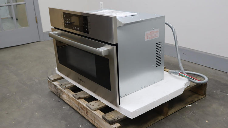 Bosch Benchmark Series 30" 1.6 cu. ft. 10 Power Levels SS Speed Oven HMCP0252UC