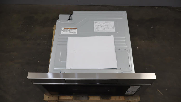 Bosch 800 Series 30" Tilt Display Smart 1.2 Cu.Ft. Microwave Drawer HMD8054UC