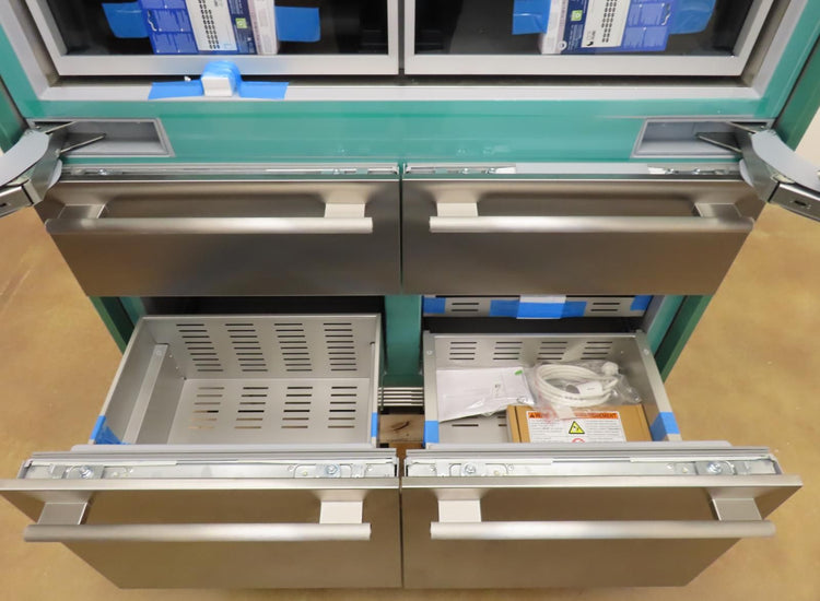 Thermador Freedom Collection T48BT110NS 48" BuiltIn French Door Refrigerator IMG