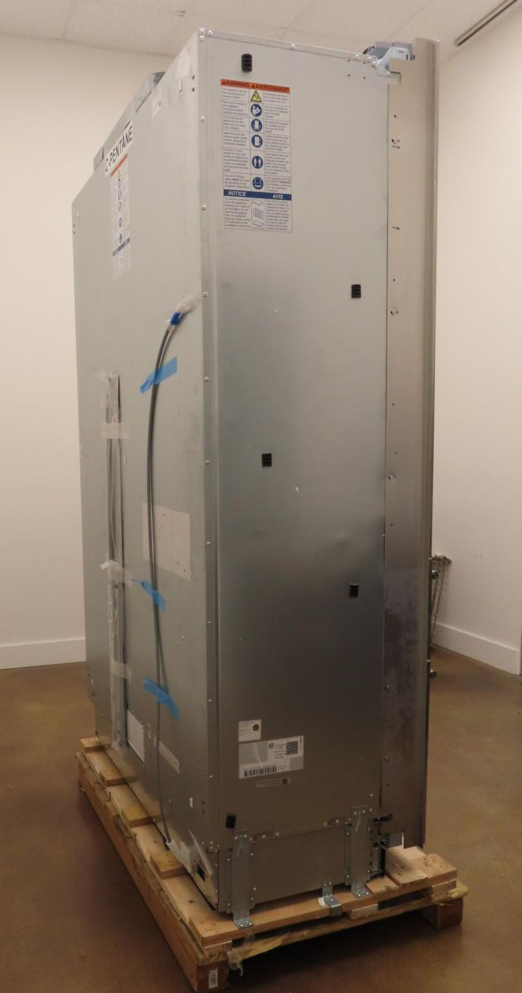 Thermador Freedom Collection T48BT110NS 48" BuiltIn French Door Refrigerator IMG