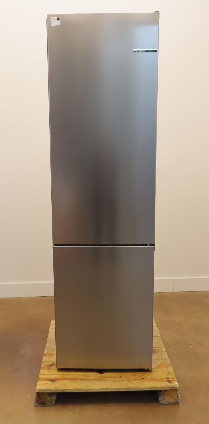 Bosch 800 Series B24CB80ESS  24" Freestanding Bottom Freezer Refrigerator Images