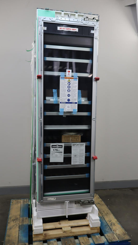 Thermador Freedom Series 24" Smart Built-In Triple Zone Wine Cooler T24IW905SP