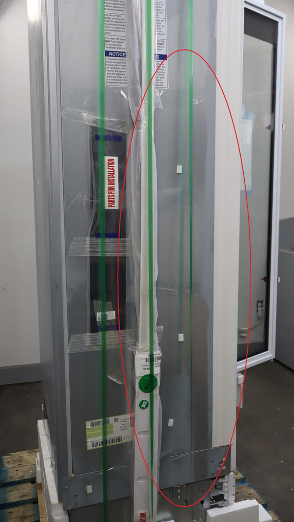 Thermador Freedom Series 24" Smart Built-In Triple Zone Wine Cooler T24IW905SP