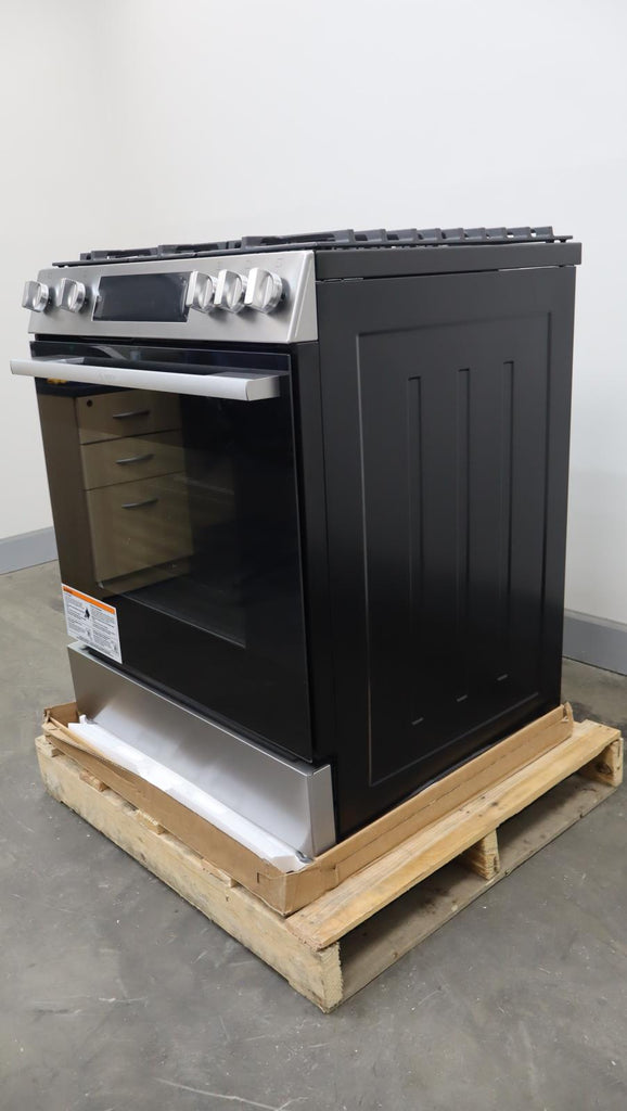 Bosch 100 Series 30" Slide-In Gas Range 5 Sealed Burners 5.8 ft. Cap. HGF1050MUC (PRICE)