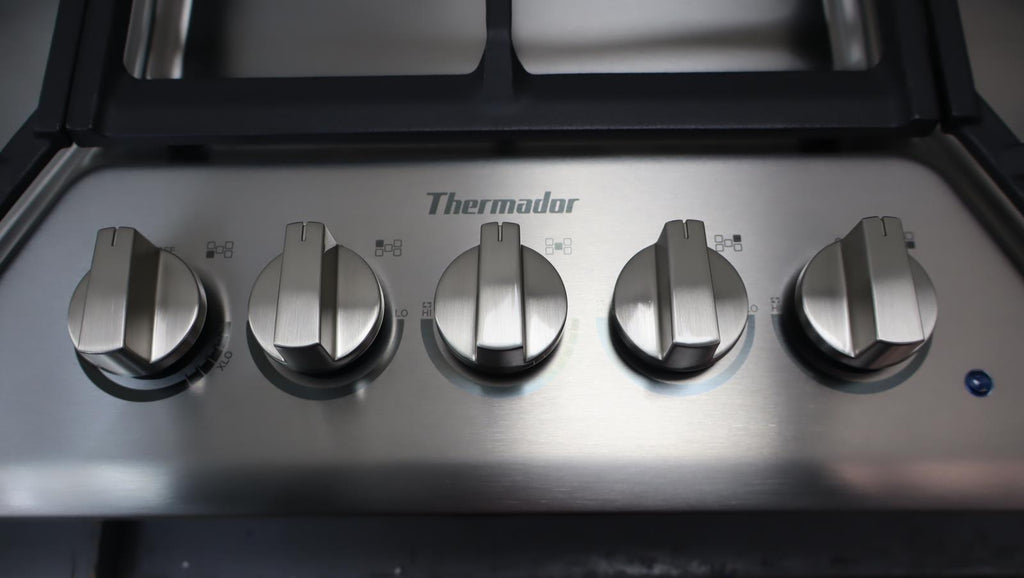 Thermador Masterpiece Series 36" Stainless 5 Sealed Burner Cooktop SGSX365TS