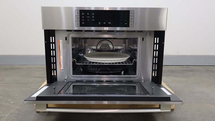 Bosch 800 Series 30" SpeedChef  True Convection Sensor Cook SS Oven HMC80152UC