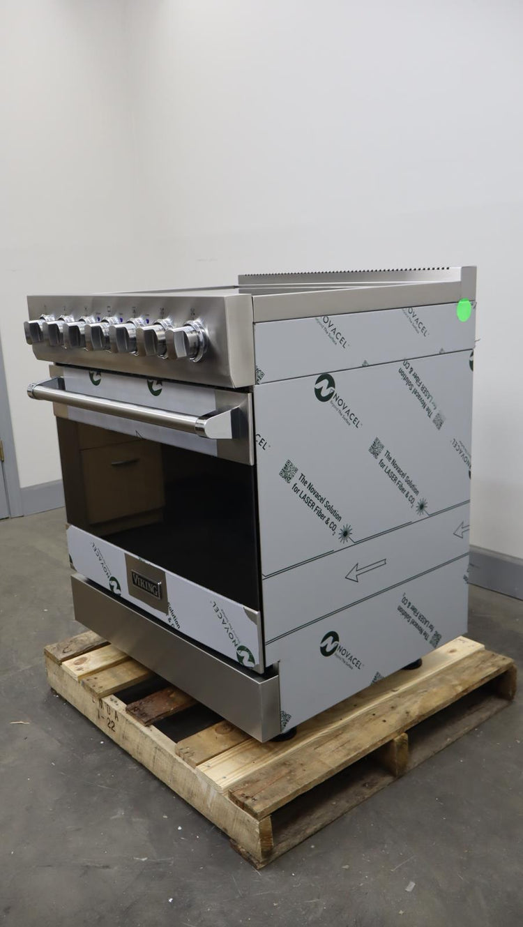 Viking 3 Series '24 30" 4.7 c.f 5 element Self-Clean Electric Range RVER33015BSS