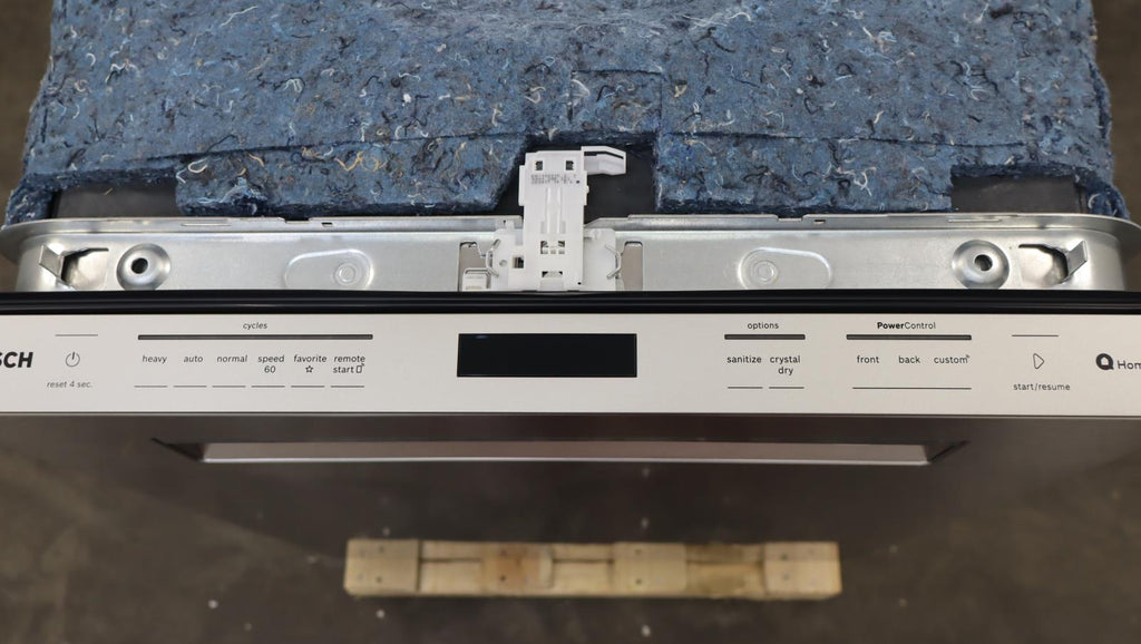 Bosch 24" Fully Integrated Built-In 42 dBA Smart 800 Series Dishwasher SHP78CM5N