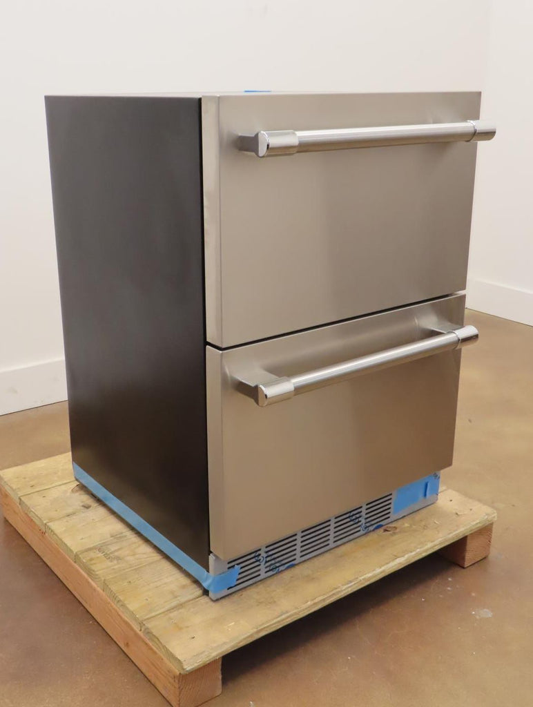 Thermador Freedom Collection T24UC925DS Built-In Undercounter S.S Refrigerator