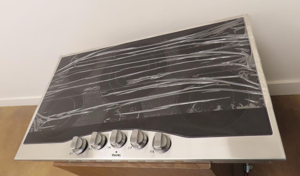 Viking RVEC3365BSB 36" Glass Cer.5 QuickCook Surface Electric Cooktop 2025 Model