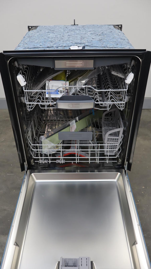 Bosch 24" 800 Series Fully Integrated Built-In Smart Dishwasher SHV78CM3N