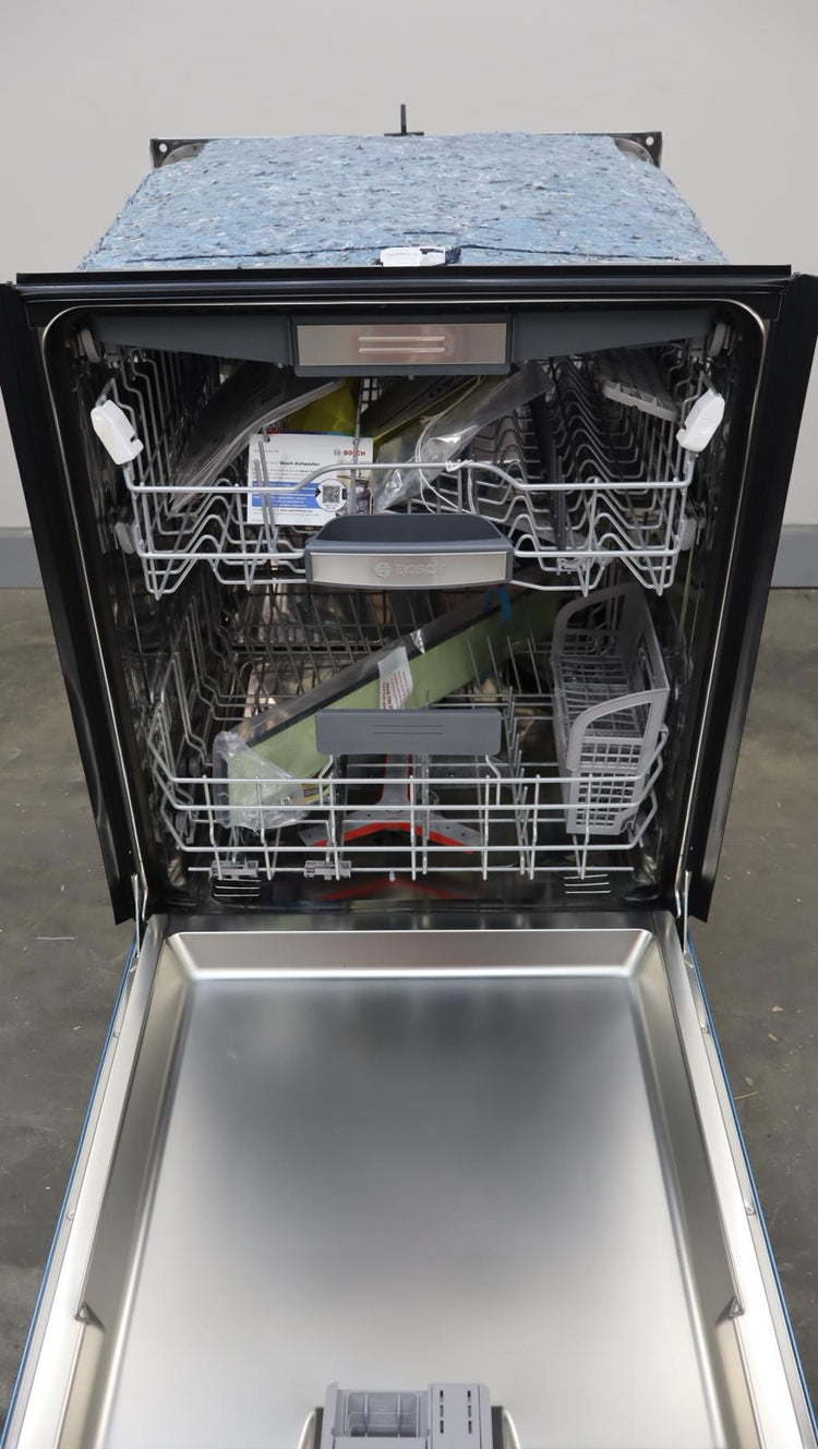Bosch 24" 800 Series Fully Integrated Built-In Smart Dishwasher SHV78CM3N