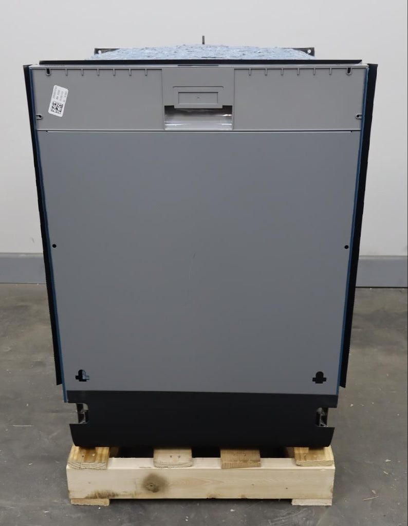 Bosch 24" 800 Series Fully Integrated Built-In Smart Dishwasher SHV78CM3N