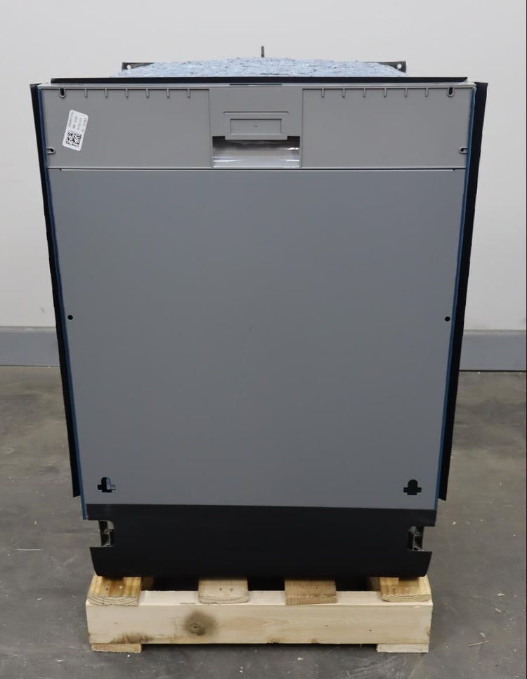 Bosch 24" 800 Series Fully Integrated Built-In Smart Dishwasher SHV78CM3N