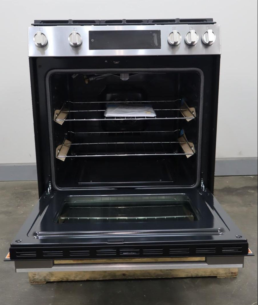 Bosch 100 Series 30" Slide-In Gas Range 5 Sealed Burners 5.8 ft. Cap. HGF1050MUC (PRICE)