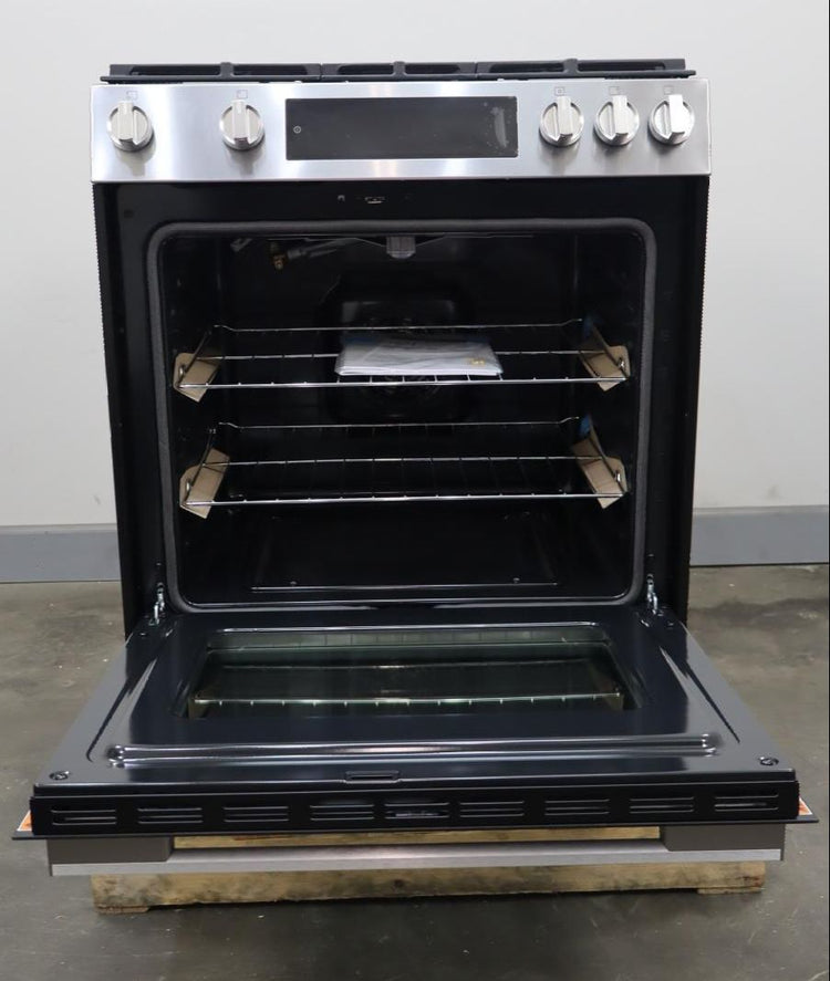 Bosch 100 Series 30" Slide-In Gas Range 5 Sealed Burners 5.8 ft. Cap. HGF1050MUC (PRICE)