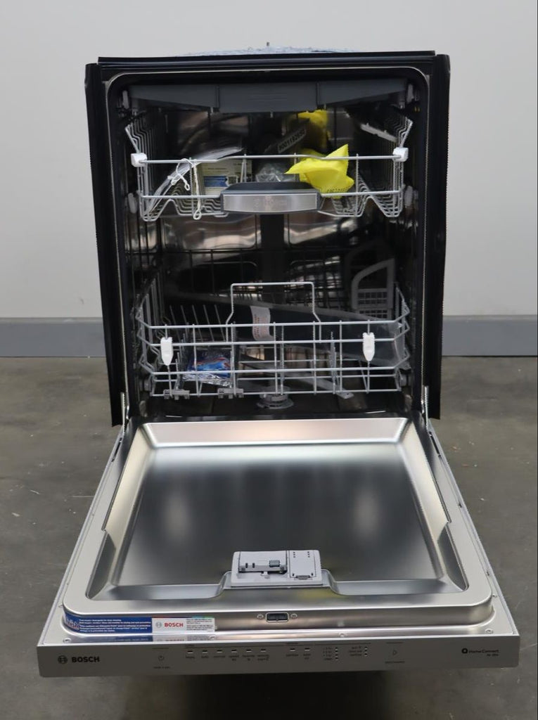 Bosch 24" SS 500 Series Fully Integrated Built-In 44 dBA Dishwasher SHP65CM5N