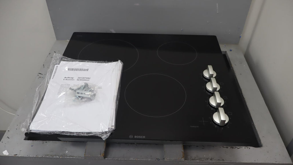 Bosch 24" 500 Series Infinite Temp Control Blk Glass Electric Cooktop NEM5466UC