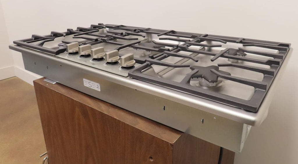 Thermador Masterpiece Series SGSXP365TS 36" Gas Cooktop Full Warranty