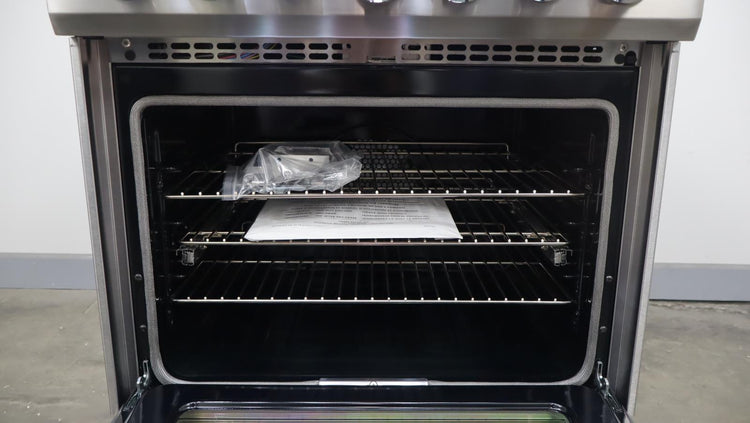 Viking 3 Series 30" 5 Sealed Burners Freestanding Dual Fuel Range RVDR33025BSSLP